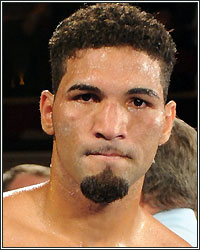 EDWIN RODRIGUEZ STOPS MICHAEL SEALS AFTER TRADING BOMBS AND KNOCKDOWNS FOR 3 ACTION-PACKED ROUNDS