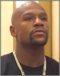 FLOYD MAYWEATHER COMMENTS ON ADRIEN BRONER THROWING MONEY IN WALMART: 