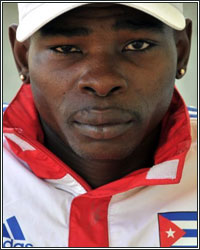 GUILLERMO RIGONDEAUX LOOKING FORWARD TO PUTTING SKILLS ON DISPLAY ON COTTO VS. CANELO UNDERCARD