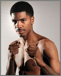 MAURICE HOOKER STOPS ALEX SAUCEDO IN 7