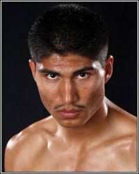 MIKEY GARCIA RIPPED AND READY FOR SUPER FEATHERWEIGHT DEBUT: 