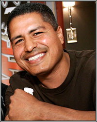 ROBERT GARCIA SURPRISED BY ARUM'S RANT ON MAYWEATHER VS. MAIDANA: 