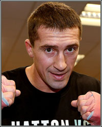 VYACHESLAV SENCHENKO OPEN WORKOUT AS HE PREPARES FOR HATTON